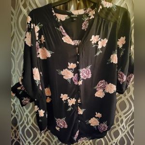 Torrid floral button blouse. Size 1